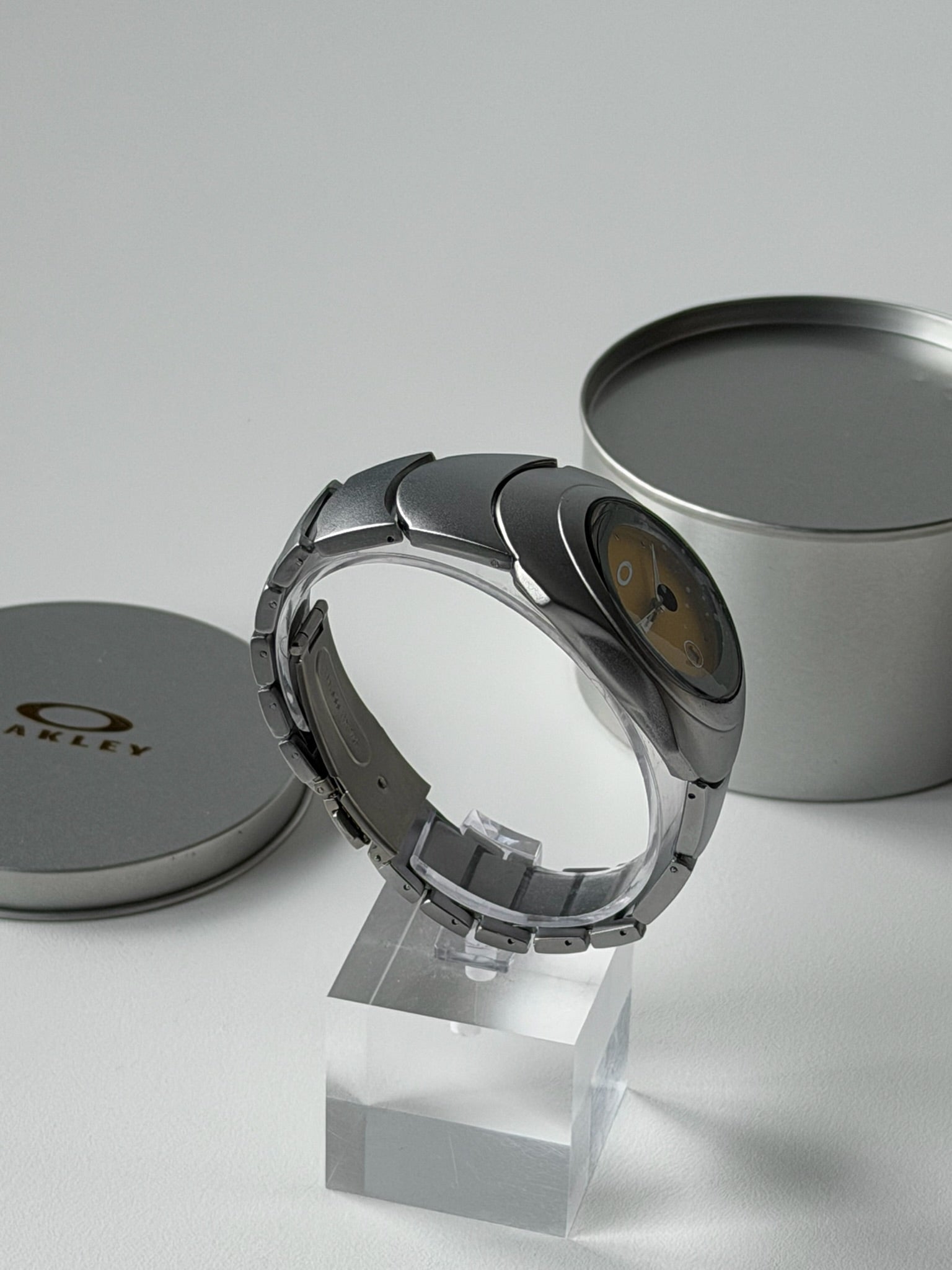 Oakley Time Bomb Style Watch – Sunburst Yellow