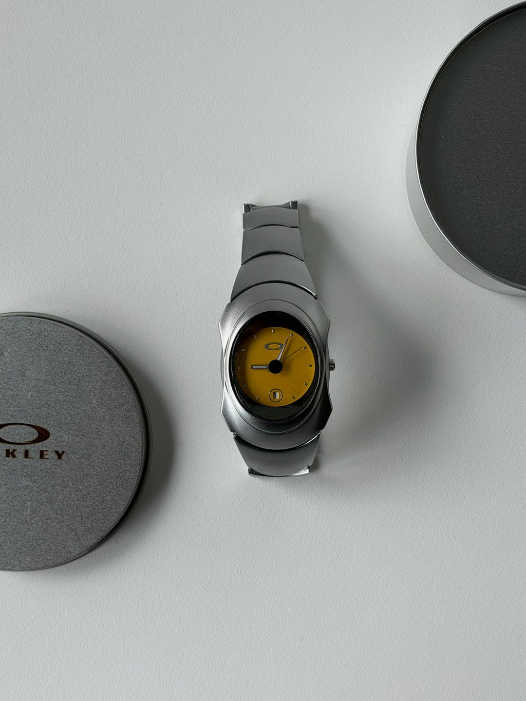 Oakley Time Bomb Style Watch – Sunburst Yellow