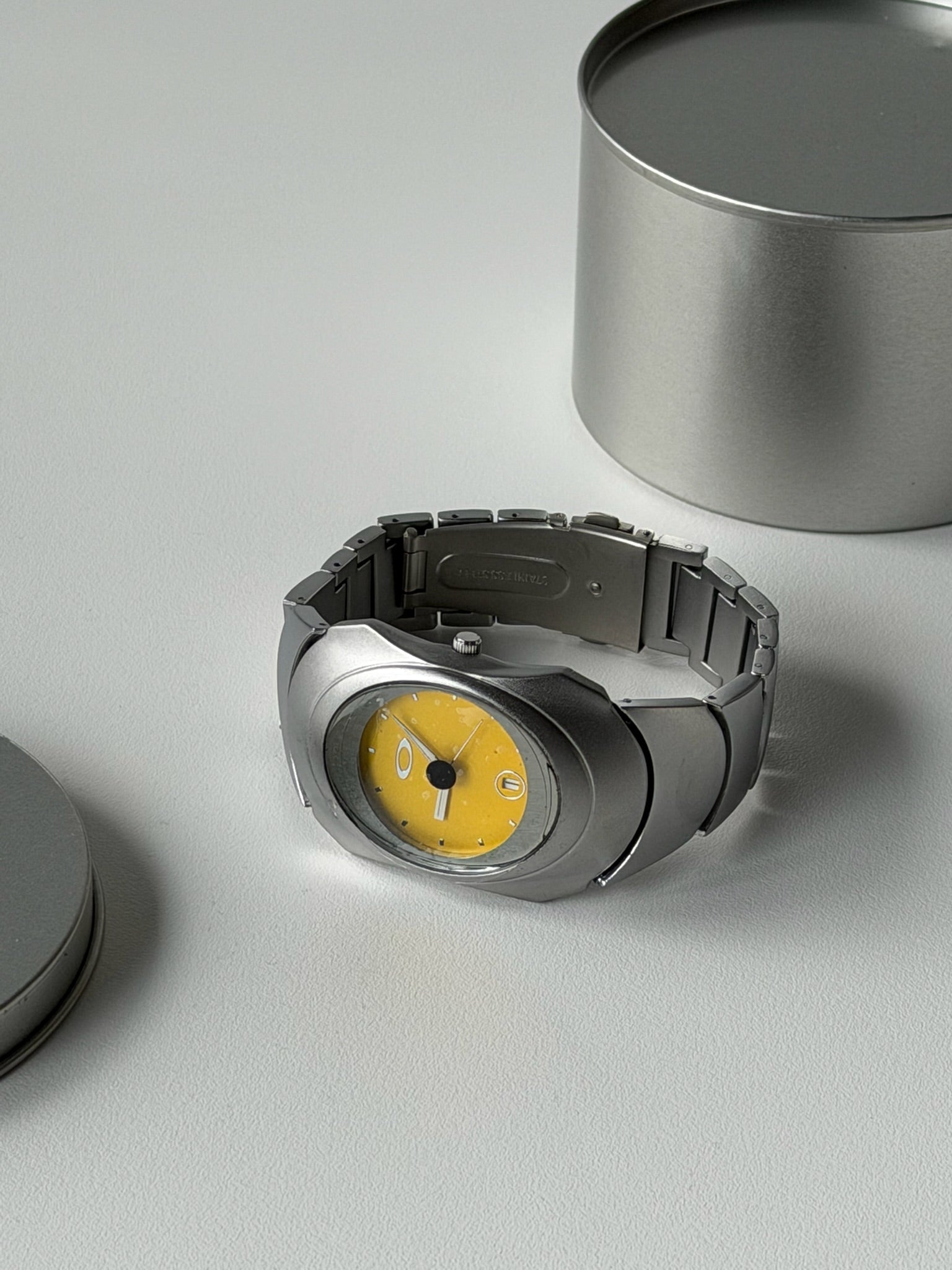 Oakley Time Bomb Style Watch – Sunburst Yellow